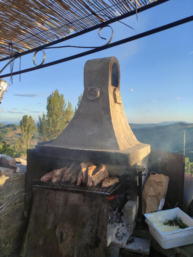 Agriturismo Borgo San Benedetto Villa Pietralunga  Exteriör bild