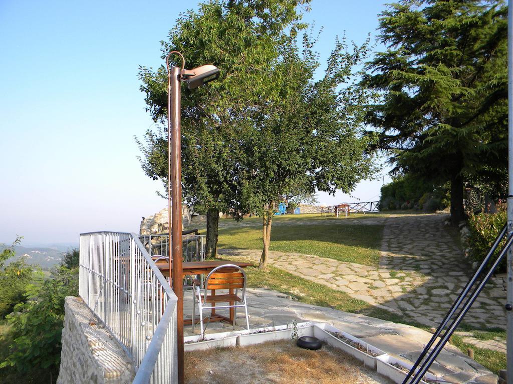 Agriturismo Borgo San Benedetto Villa Pietralunga  Exteriör bild