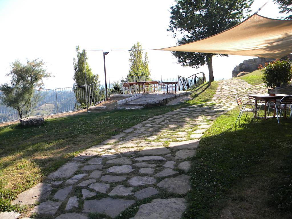 Agriturismo Borgo San Benedetto Villa Pietralunga  Exteriör bild