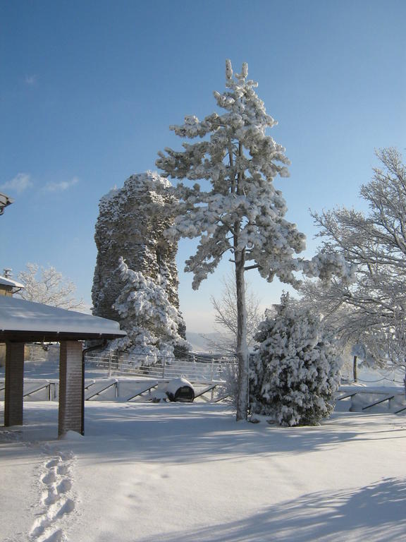 Agriturismo Borgo San Benedetto Villa Pietralunga  Exteriör bild