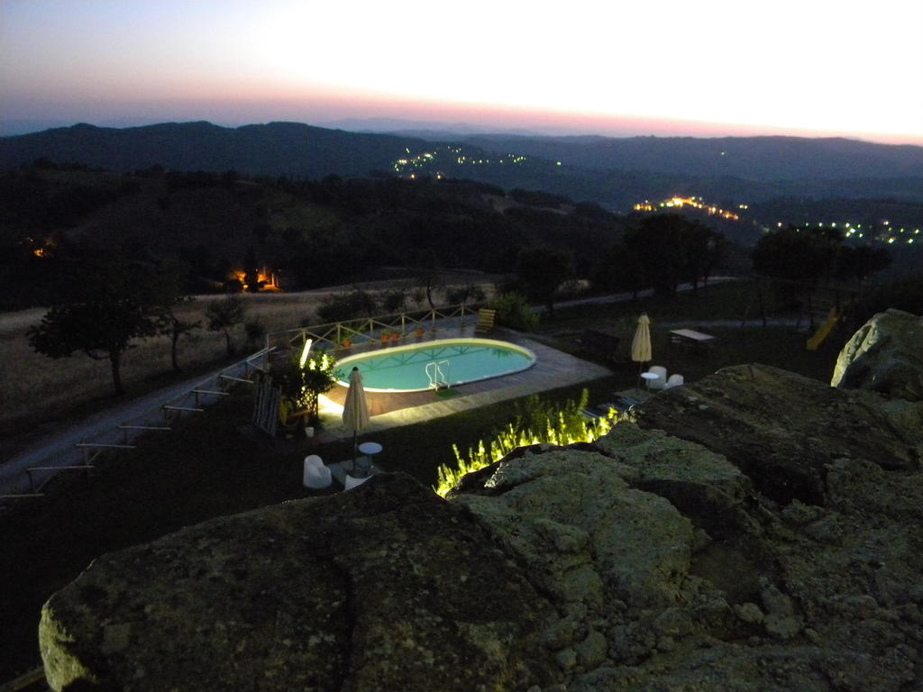 Agriturismo Borgo San Benedetto Villa Pietralunga  Exteriör bild