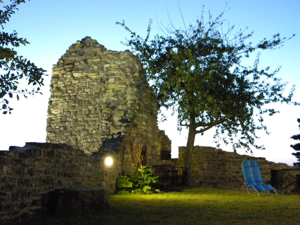 Agriturismo Borgo San Benedetto Villa Pietralunga  Exteriör bild